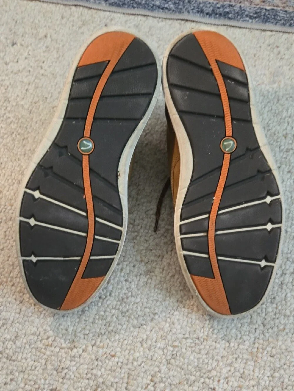 Clarks classic chukka