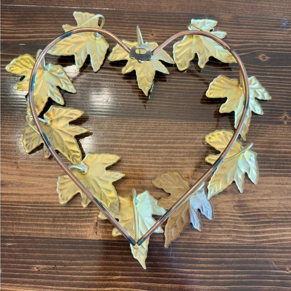 Vintage Home Interiors Brass Leaf Heart Shaped Wall‎ Art