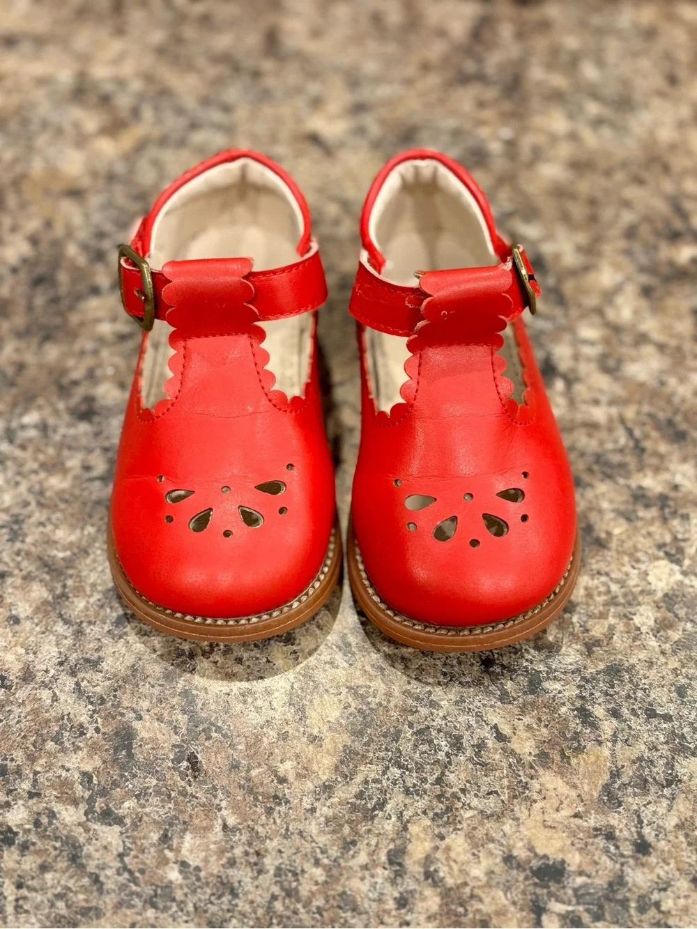 Felix & Flora classic red