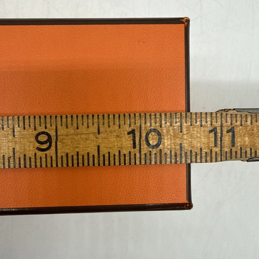 HERMÈS box only