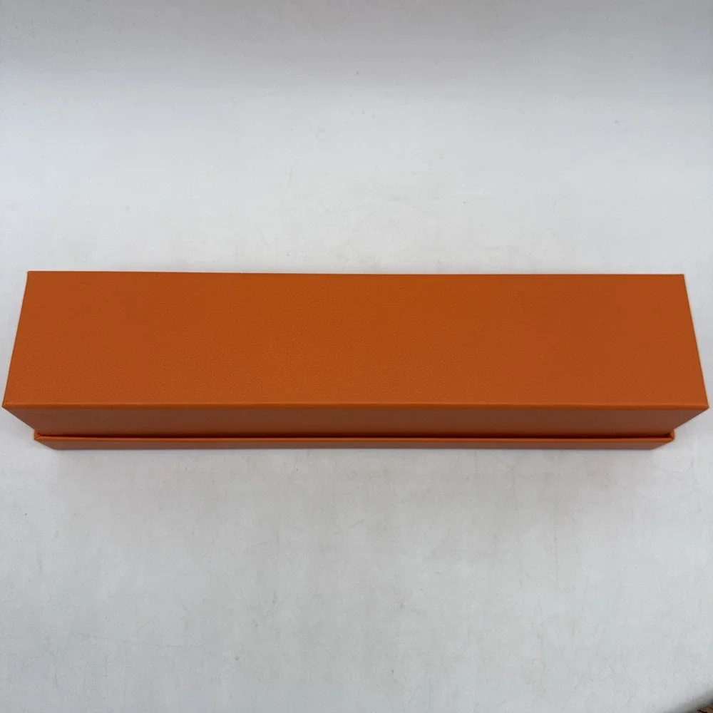 HERMÈS box only