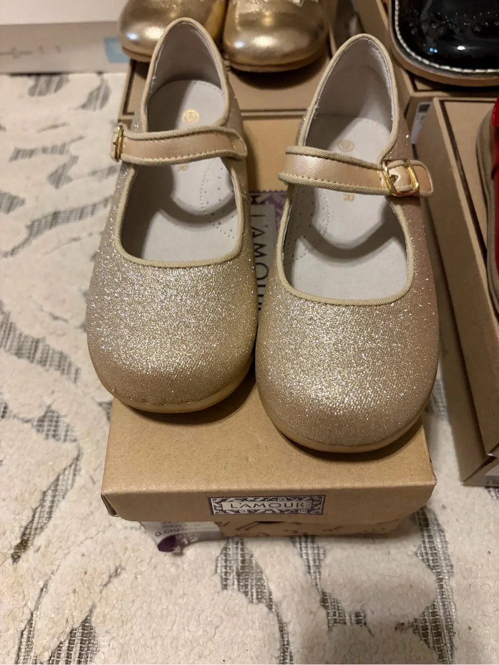 L'Amour Kids Glitter Mary Jane Dress Shoes in Gold