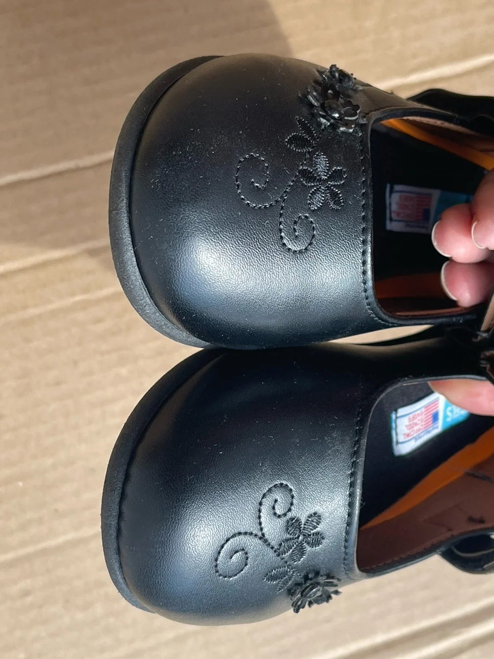 Angels New York Girls Black Mary Jane Dress Shoes with Floral Stitching Size 11