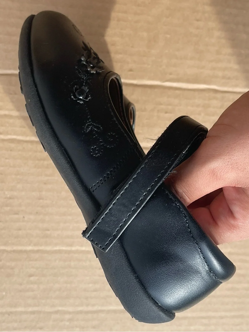 Angels New York Girls Black Mary Jane Dress Shoes with Floral Stitching Size 11