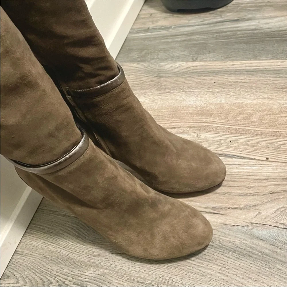 Fendi – Over-the-Knee Suede Boots – Brown – Size 40 (US 9.5)