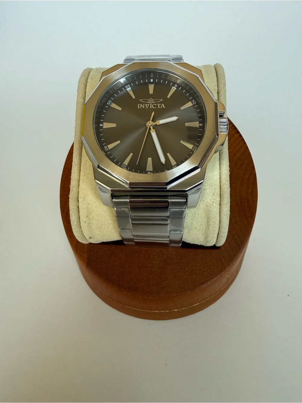 Invicta bold octagonal