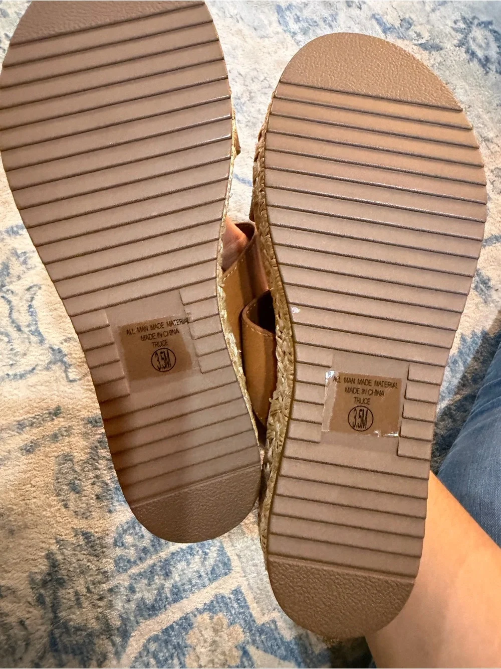 Soda strappy sandals