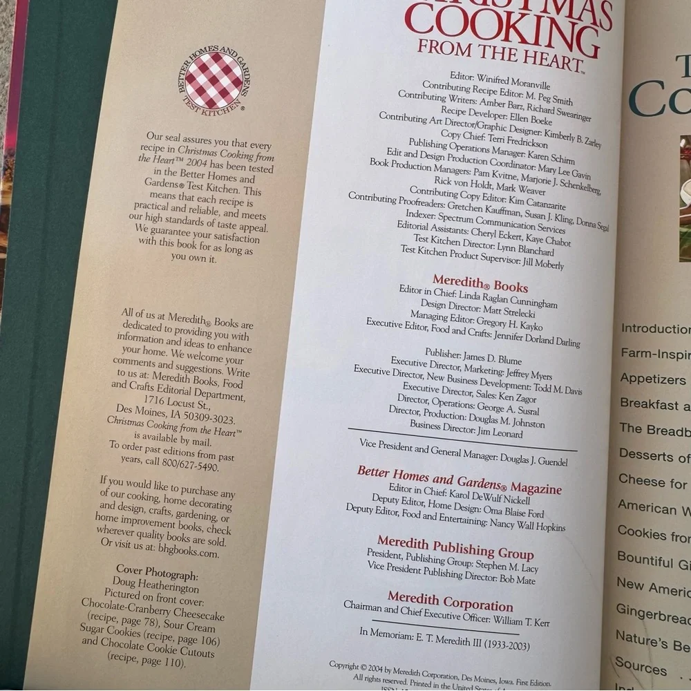 Better Homes and Gardens Christmas Cooking‎ Book - 2004