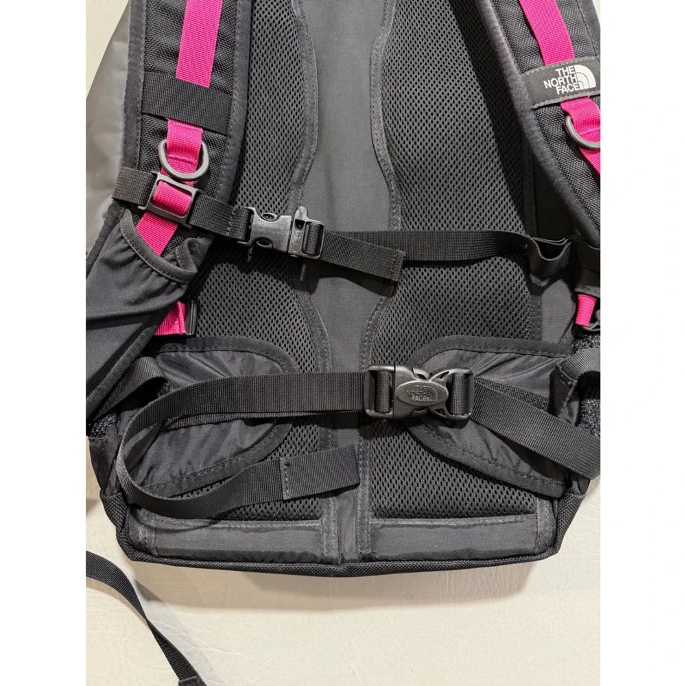 The North Face activewear closure