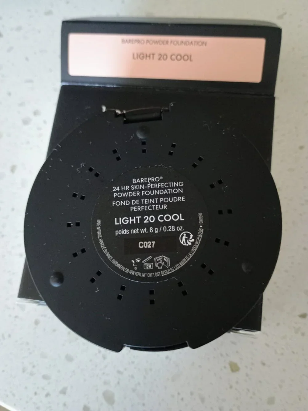 EUC BAREMINERALS BAREPRO 24 HOUR LIGHT 20 COOL POWDER FOUNDATION