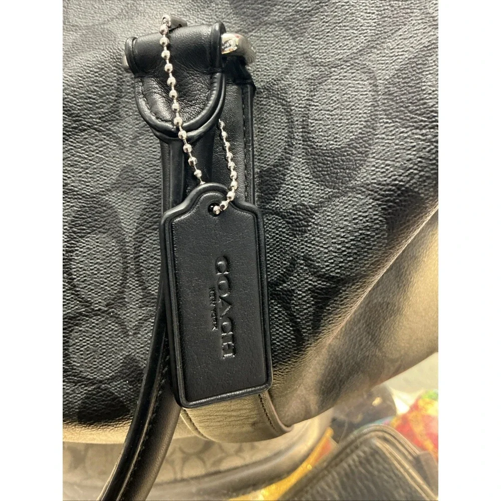 Coach trekker signature