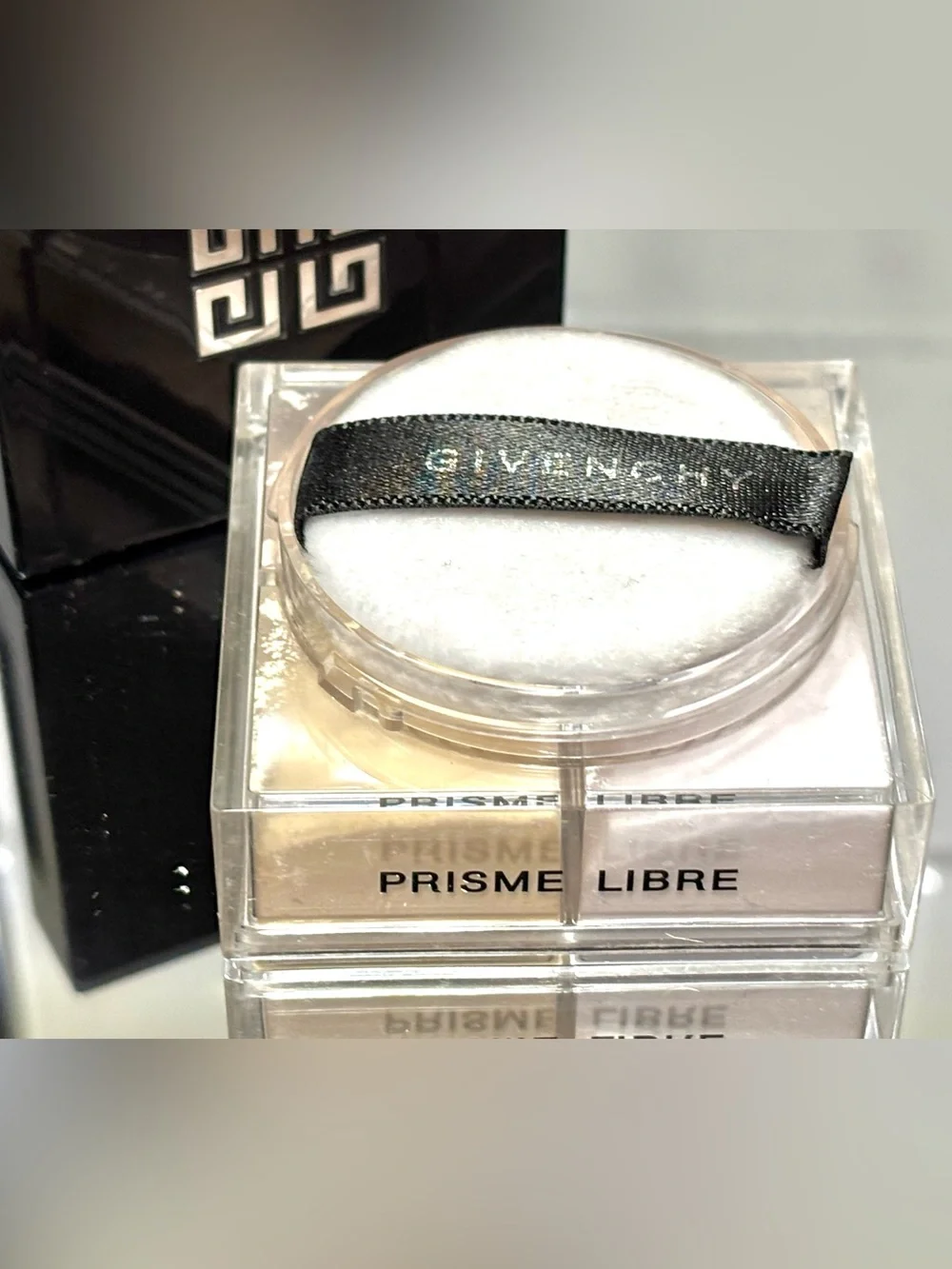 Givenchy Original Formula Prisme Libre Powder Satin Blanc No 2 travel size