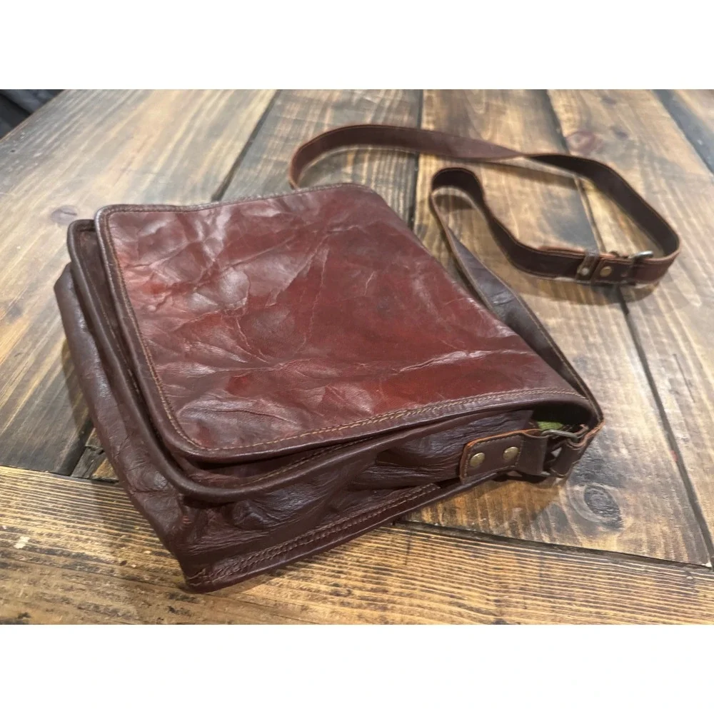 Unbranded crafted from