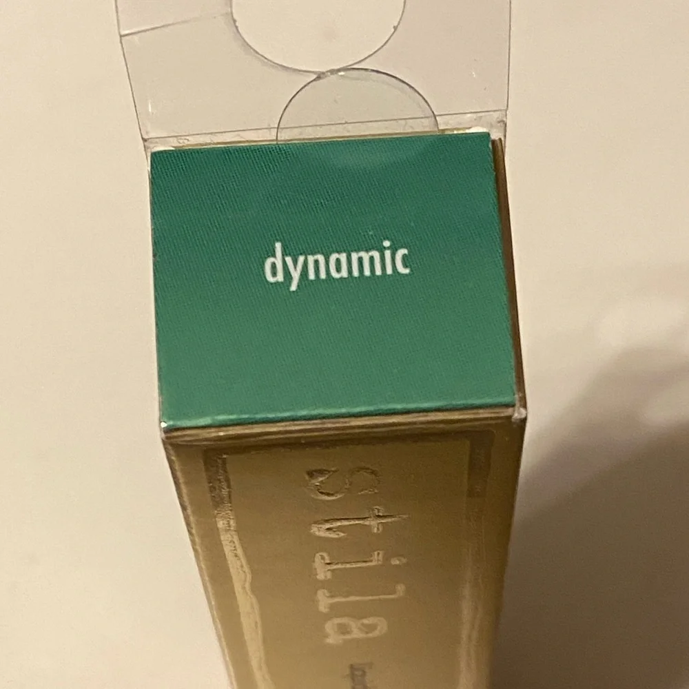 Stila Liquid Eye Shadow - Dynamic a shimmery Teal Green