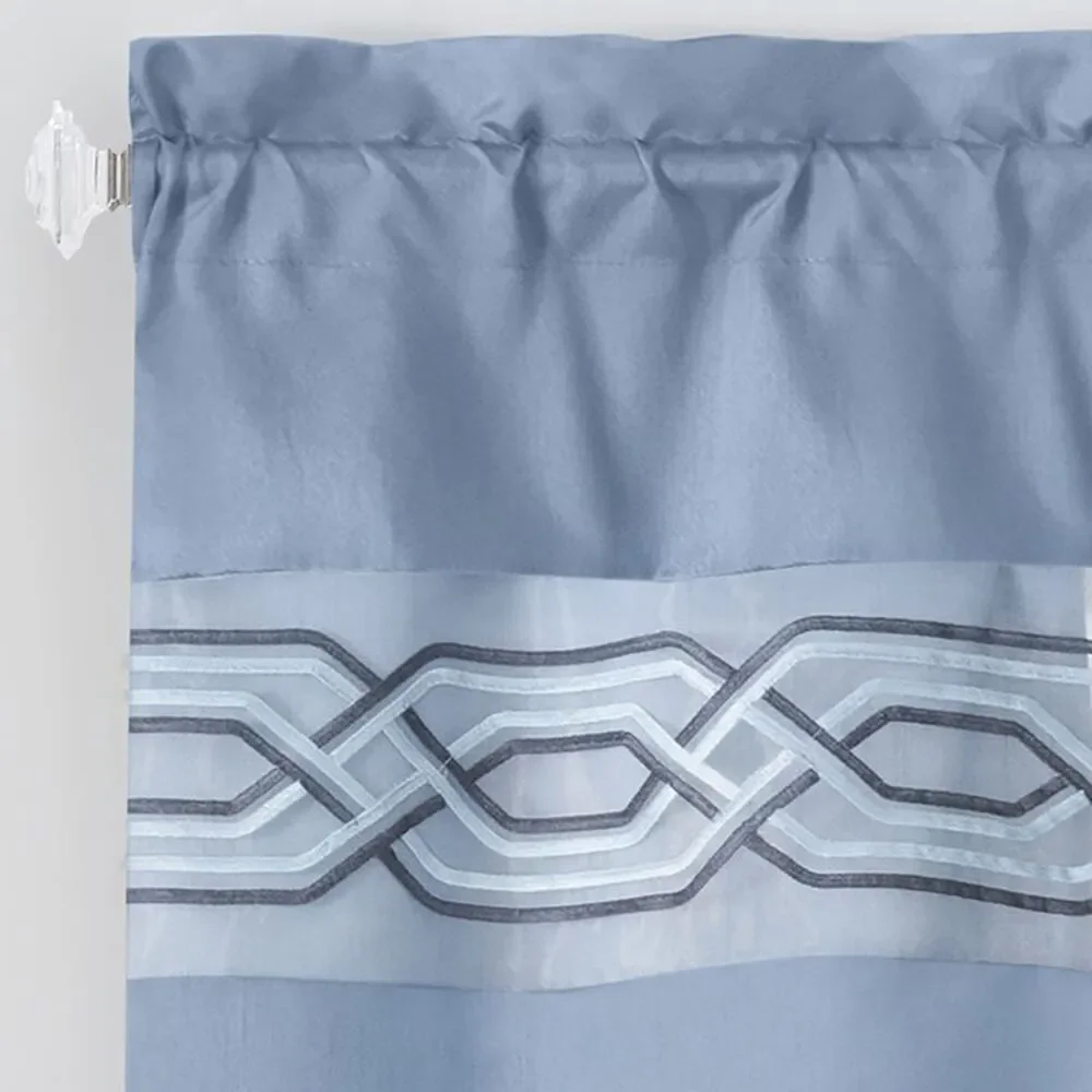 Achim Home Furnishing crisp clean