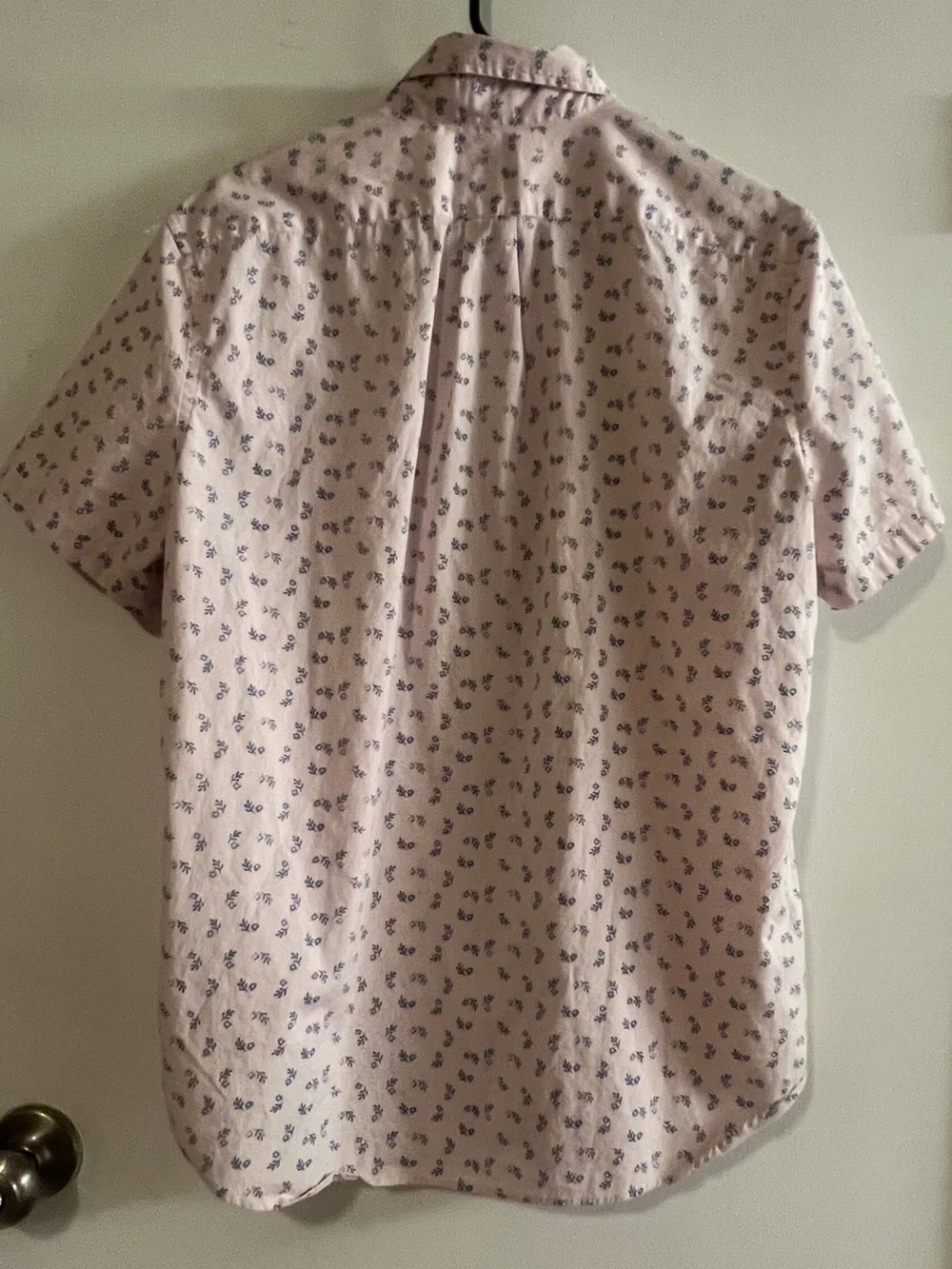 J. Crew Light Pink Short-Sleeve Button-Down with Print - Size Medium