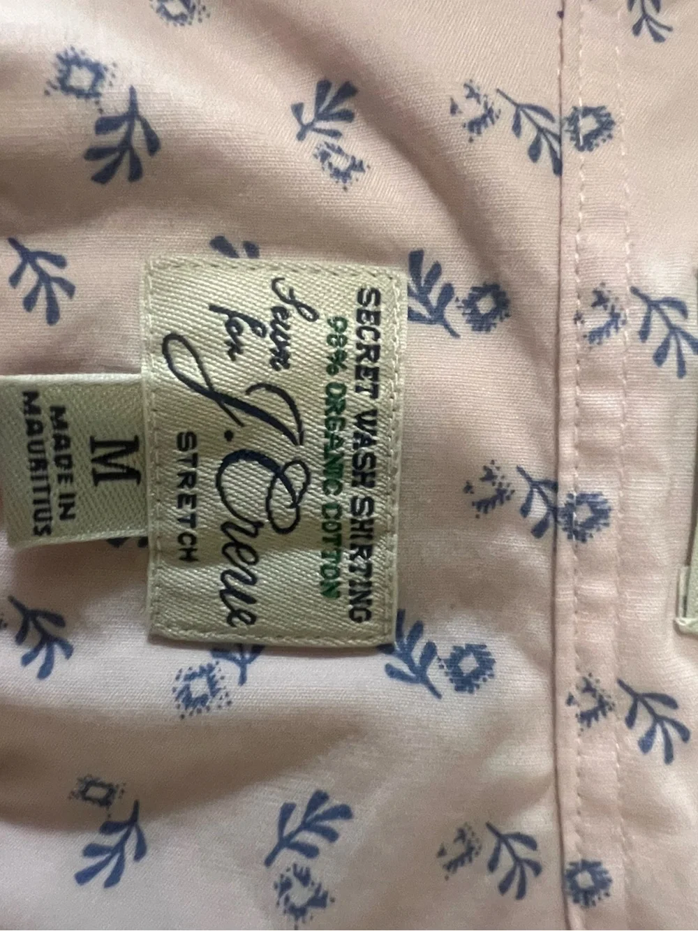 J. Crew Light Pink Short-Sleeve Button-Down with Print - Size Medium