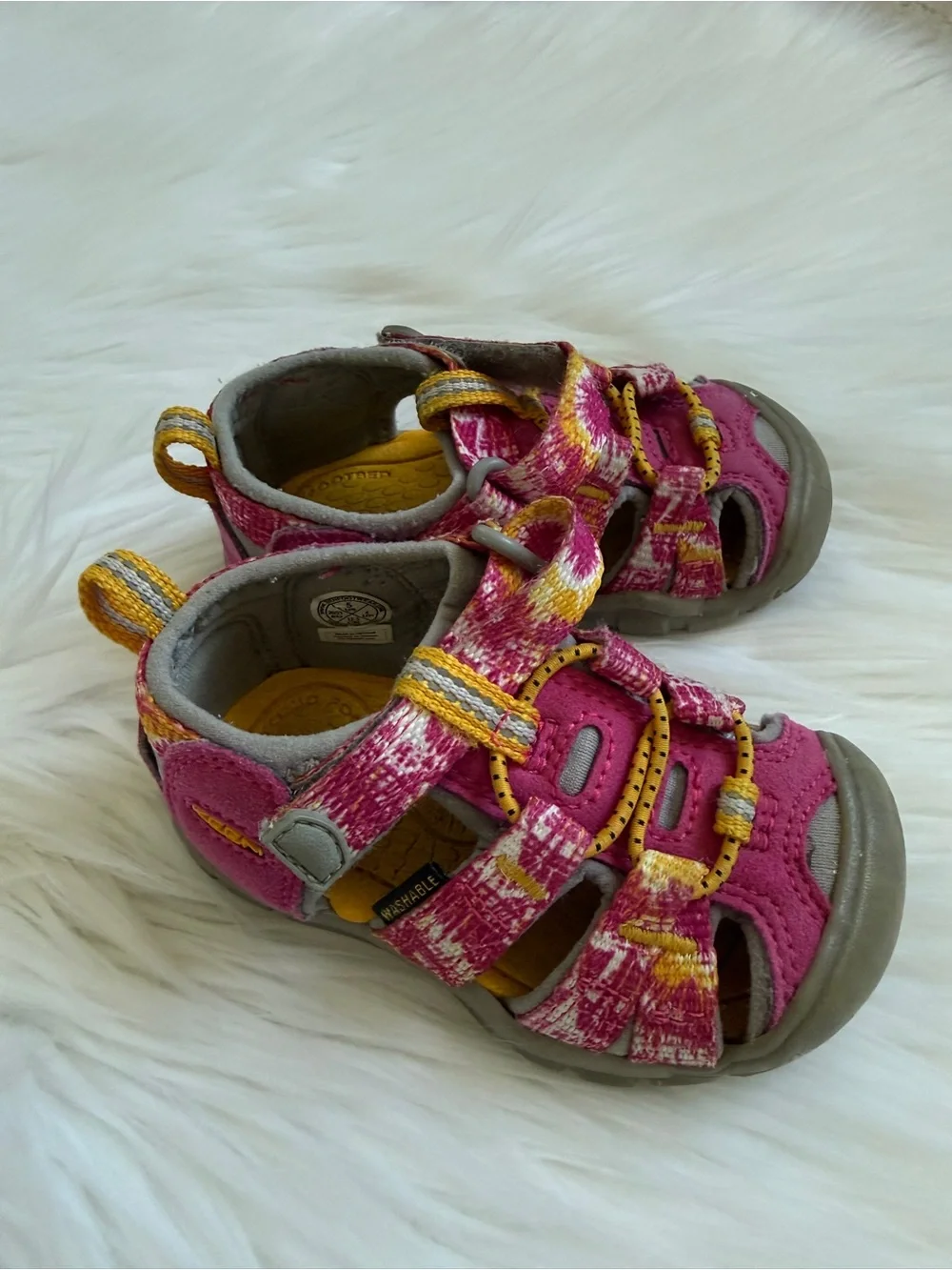 Keen breathable pink