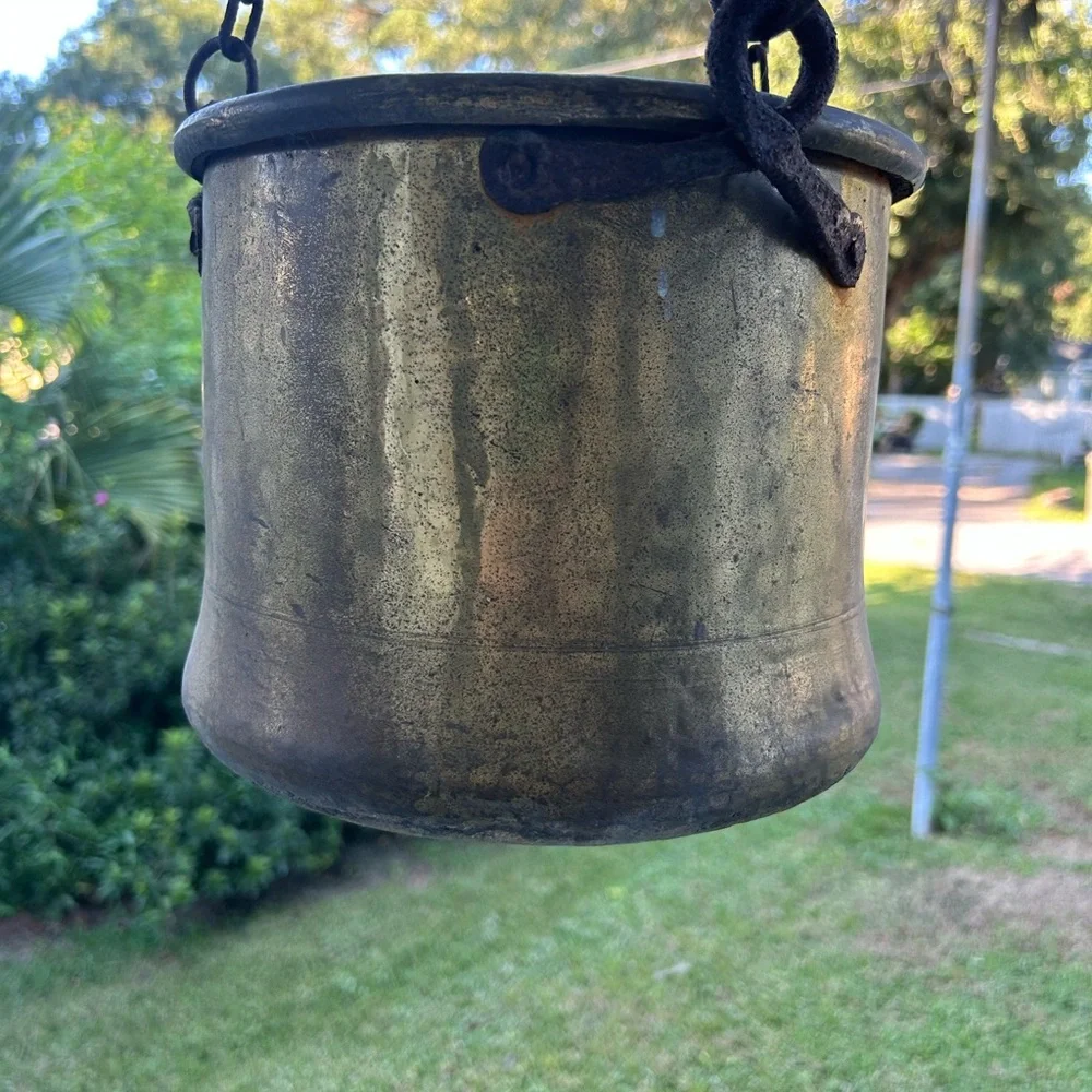 N/A heavy pot