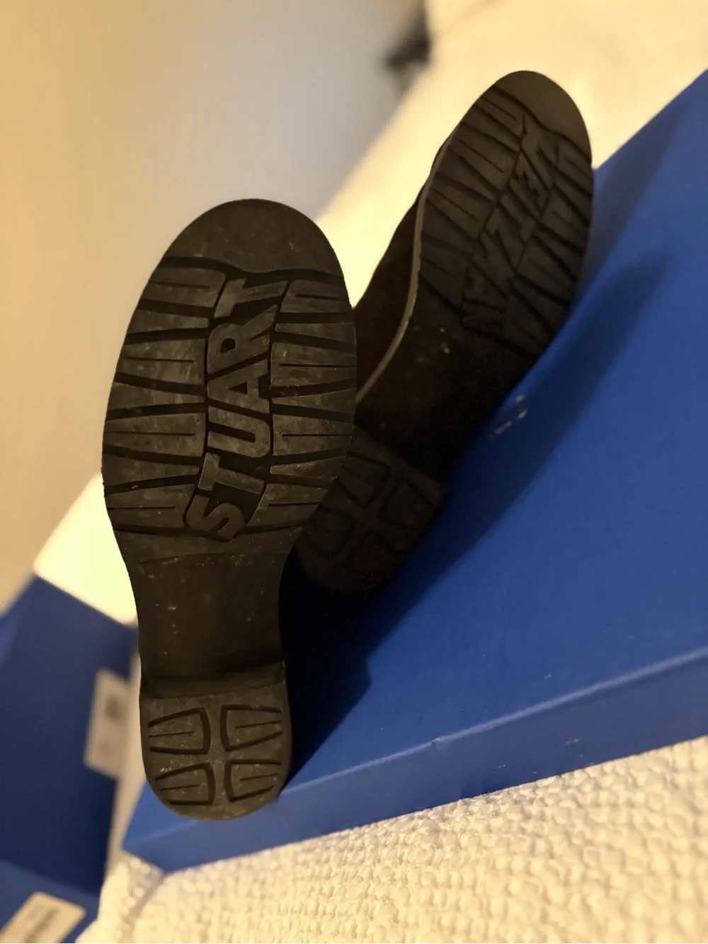 Stuart Weitzman low heel soft