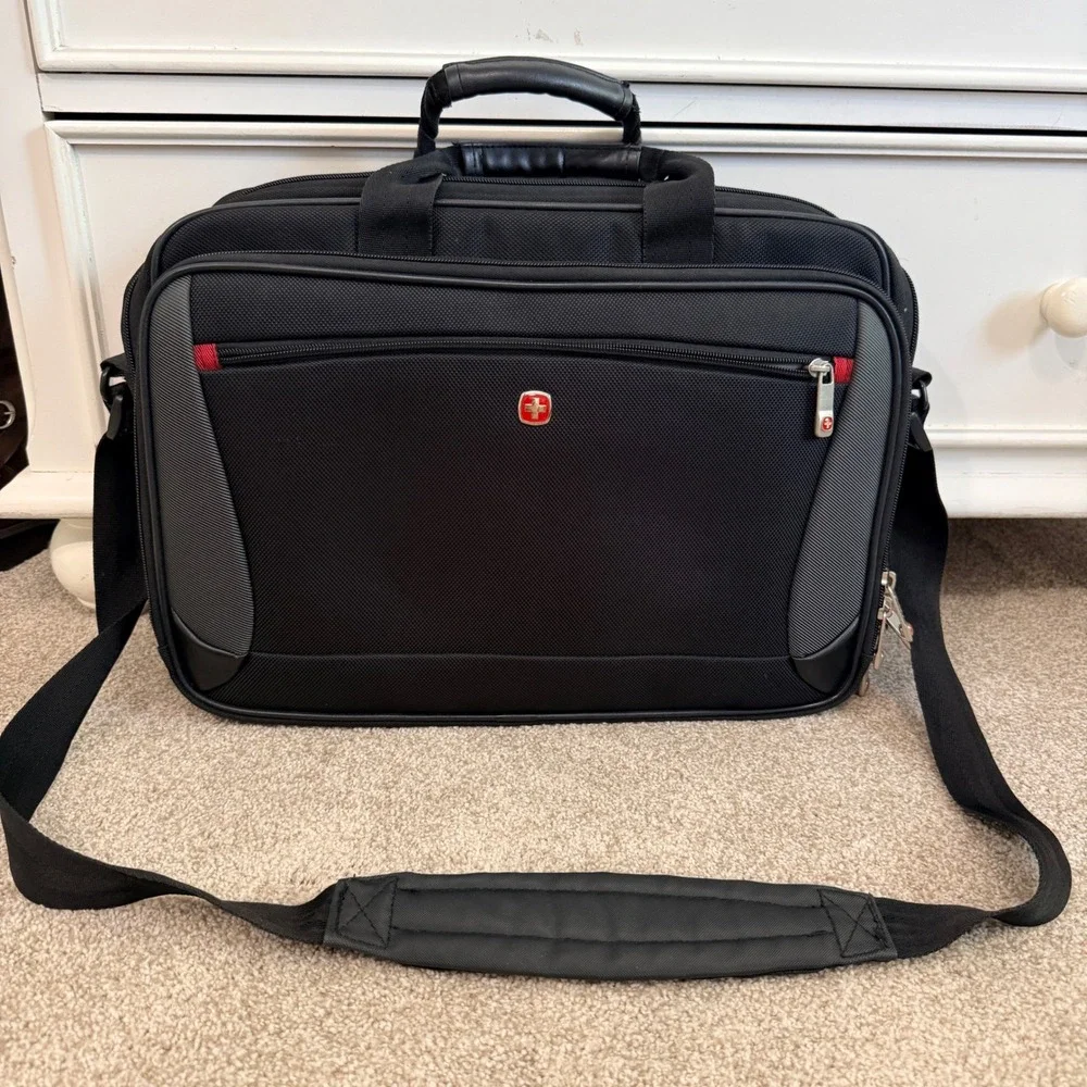 Wenger Laptop Briefcase Mens OS Black Multi-Compartment Padded Messenger Bag