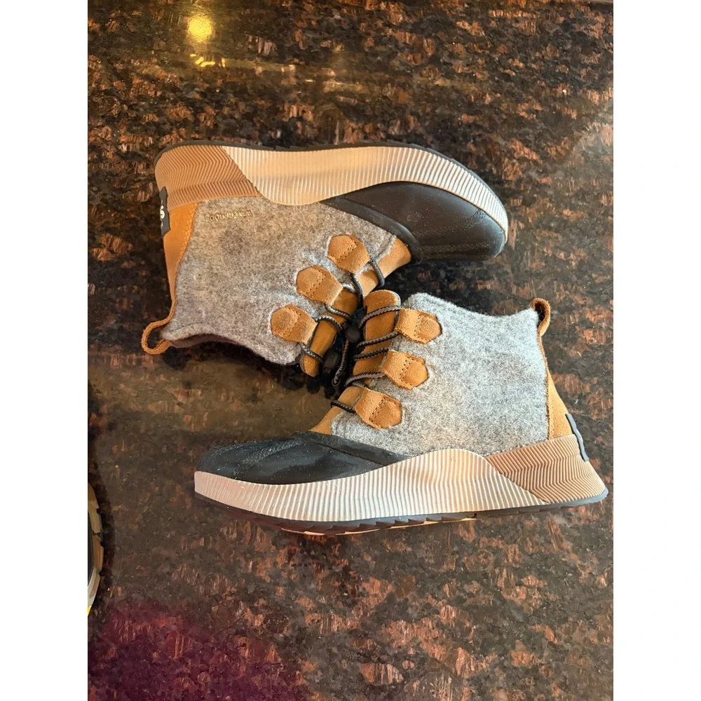 Sorel out about