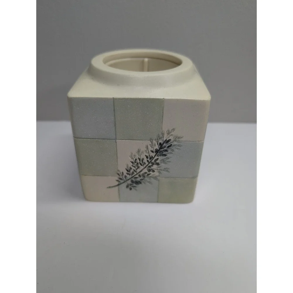 Vintage‎ Croscill Rainer Resin Bathroom Cup Holder