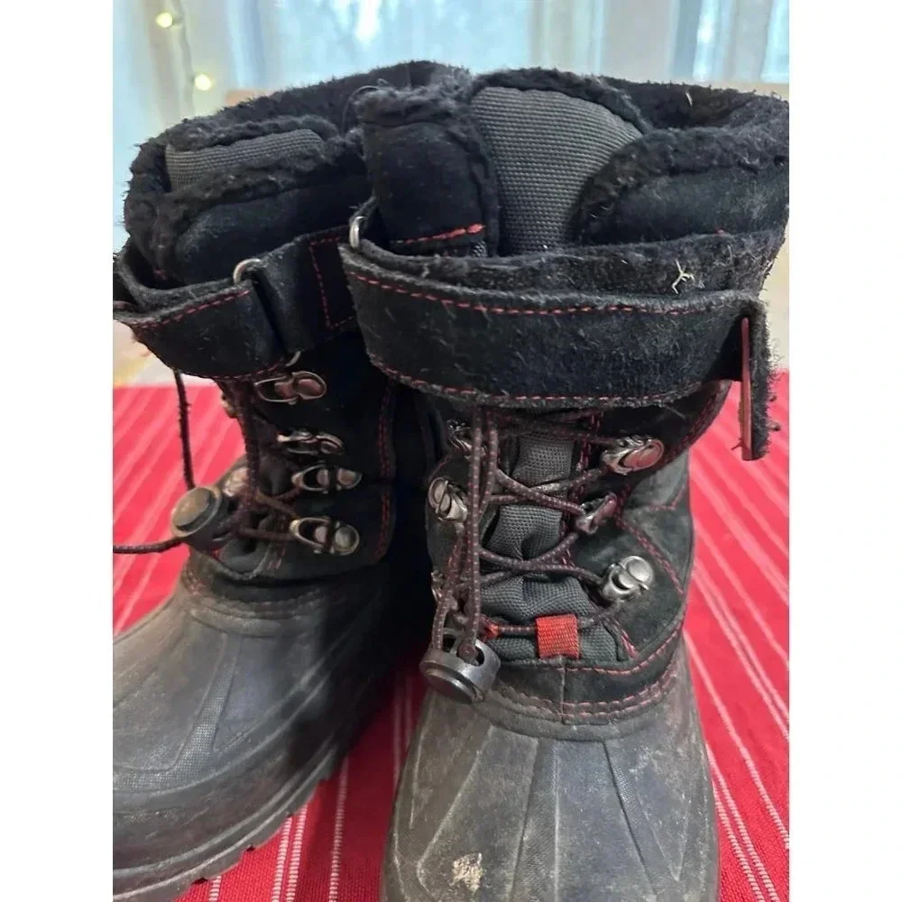 Khombu boots snow
