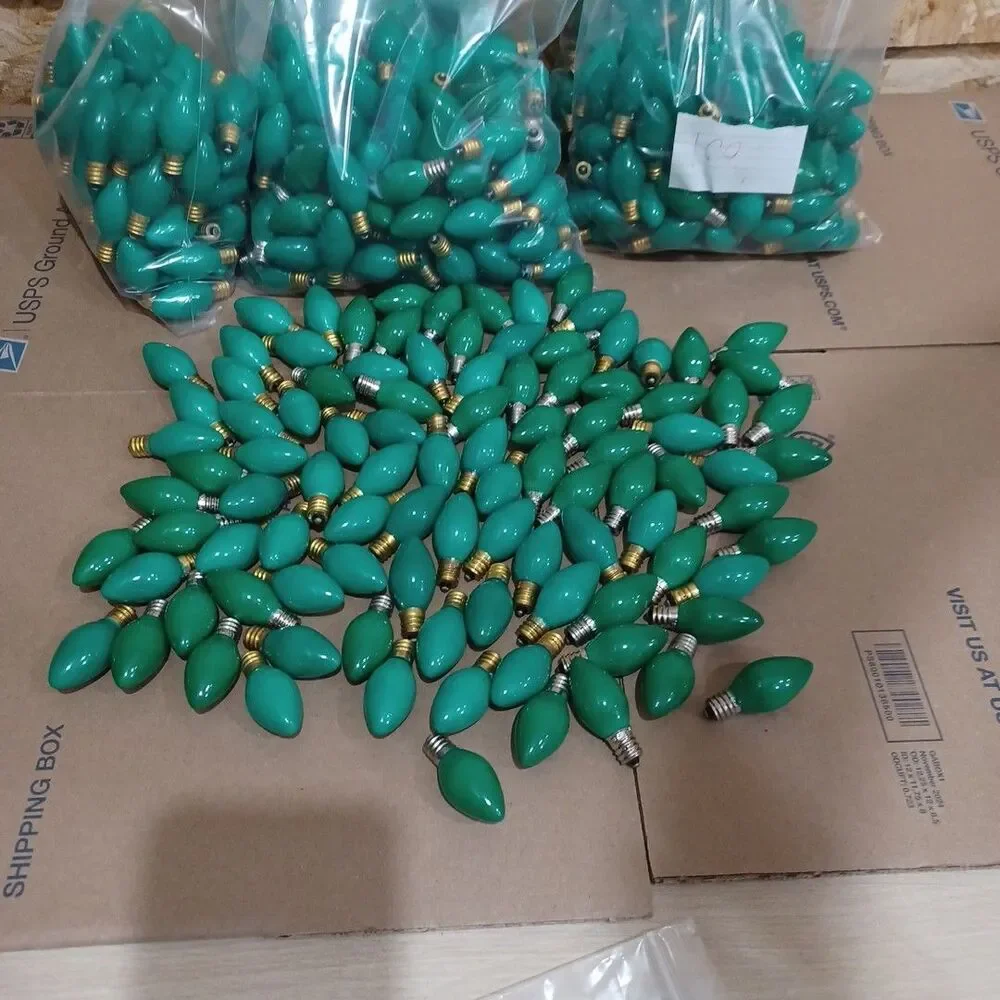 Lot 100 Green Christmas Light Bulbs - C7 Light Show Outdoor Indoor