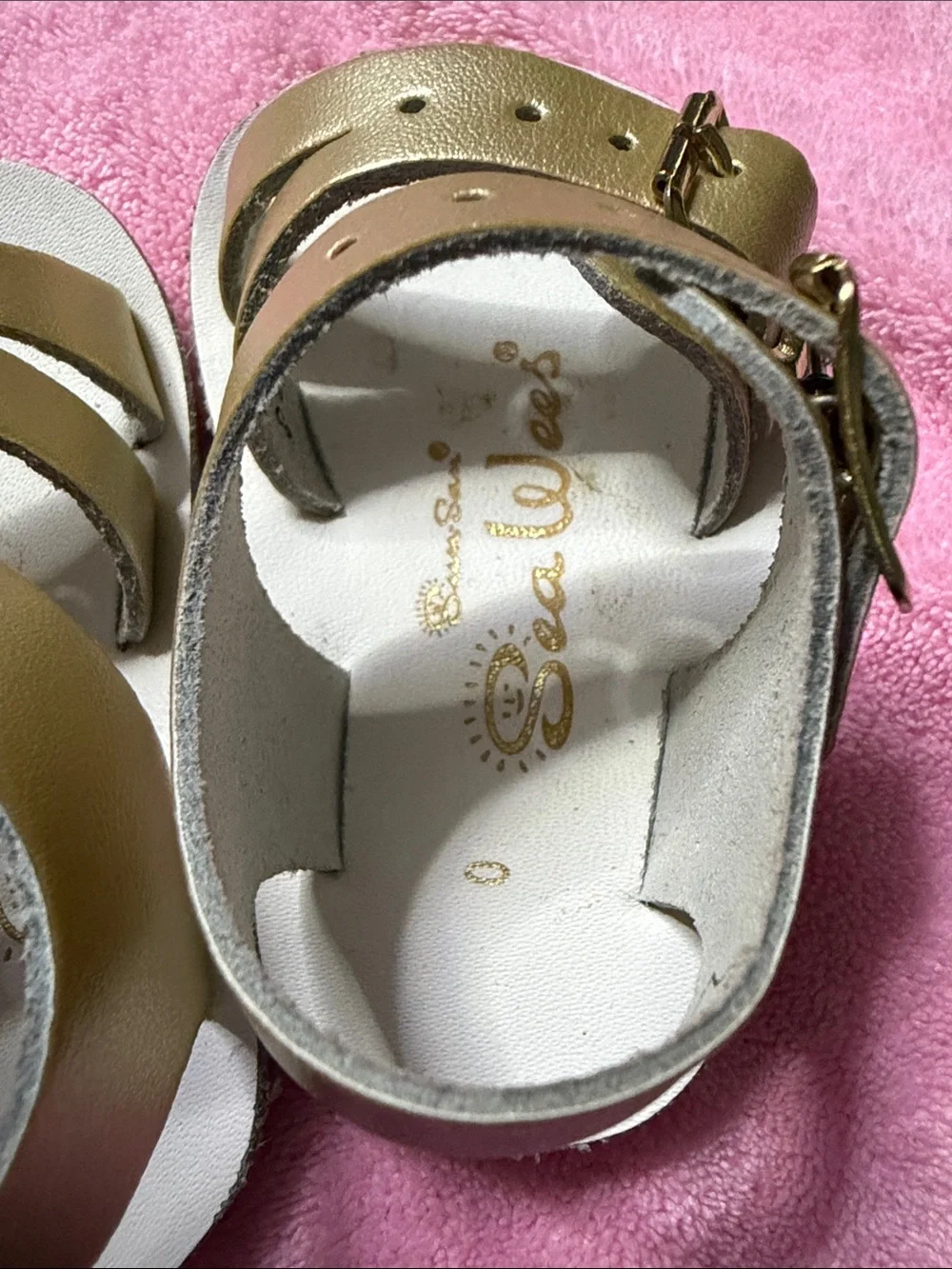 Baby Gold Metallic Buckle Sandals - Brand Salt Water size 0 New Without Tags