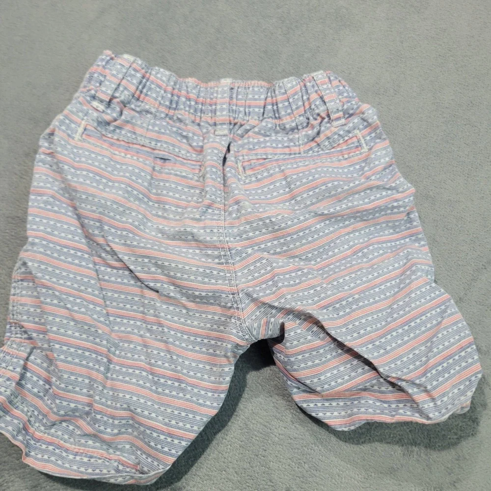 Old Navy closure supporting playground