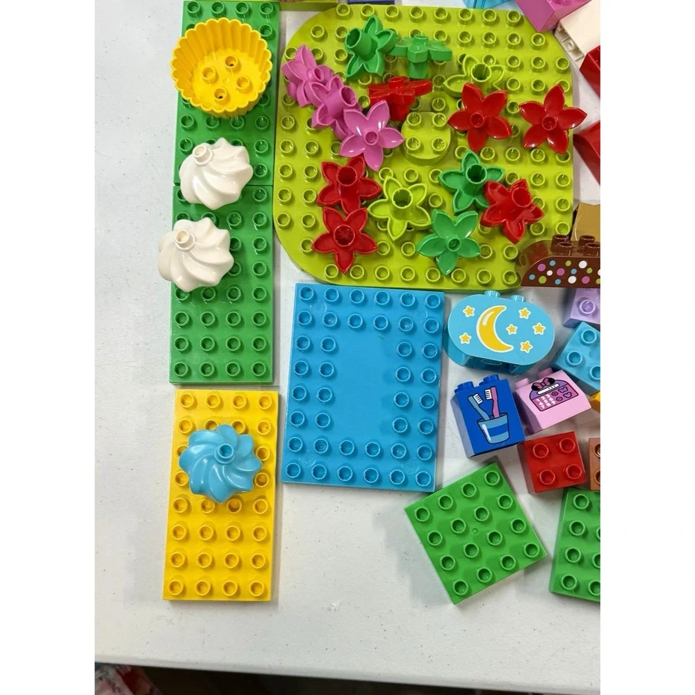 Lego Duplo Lot Of 280 Bricks Blocks Clean Ice Cream Cone Base Plates