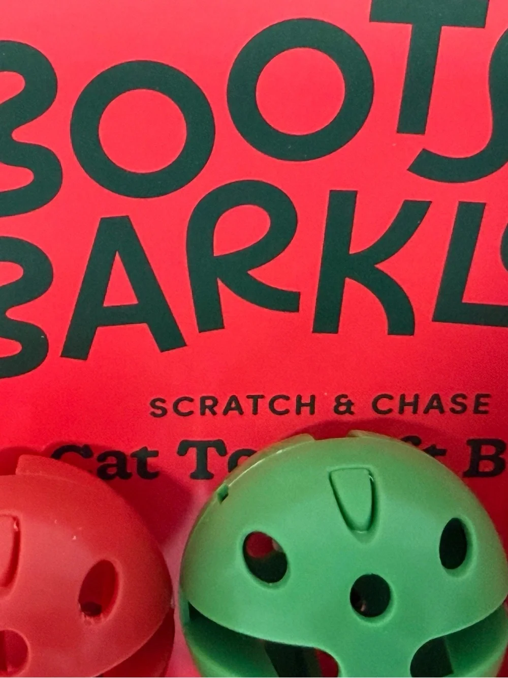 Boots & Barkley Holiday Cat Toy Set - Red & Green scratch & Chase