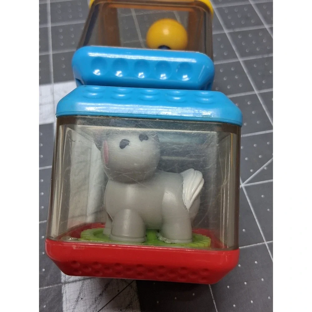 Fisher Price Peek a Boo‎ Sensory Blocks Multi Color Circus Animal Lot of 4