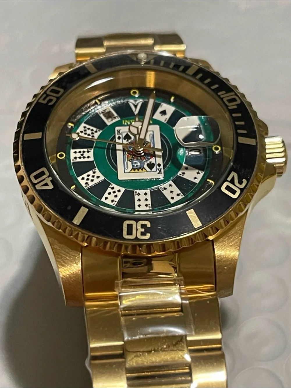 Invicta resist can