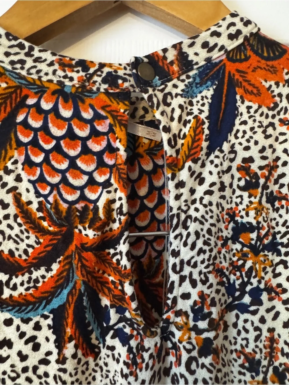 Free People Hear Me Roar Top Animal Floral Print Keyhole NWOT Medium
