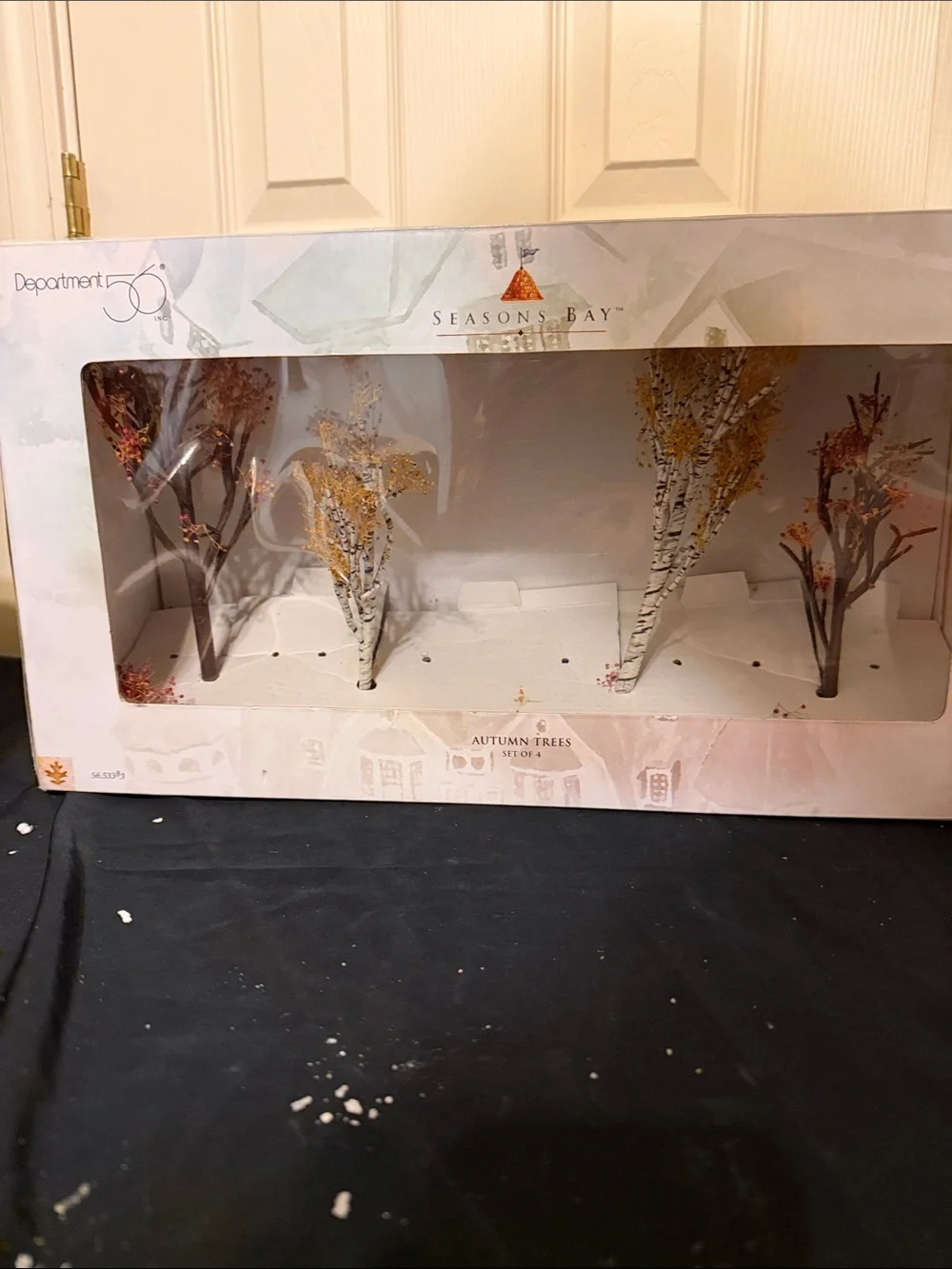 Department 56 set decorative