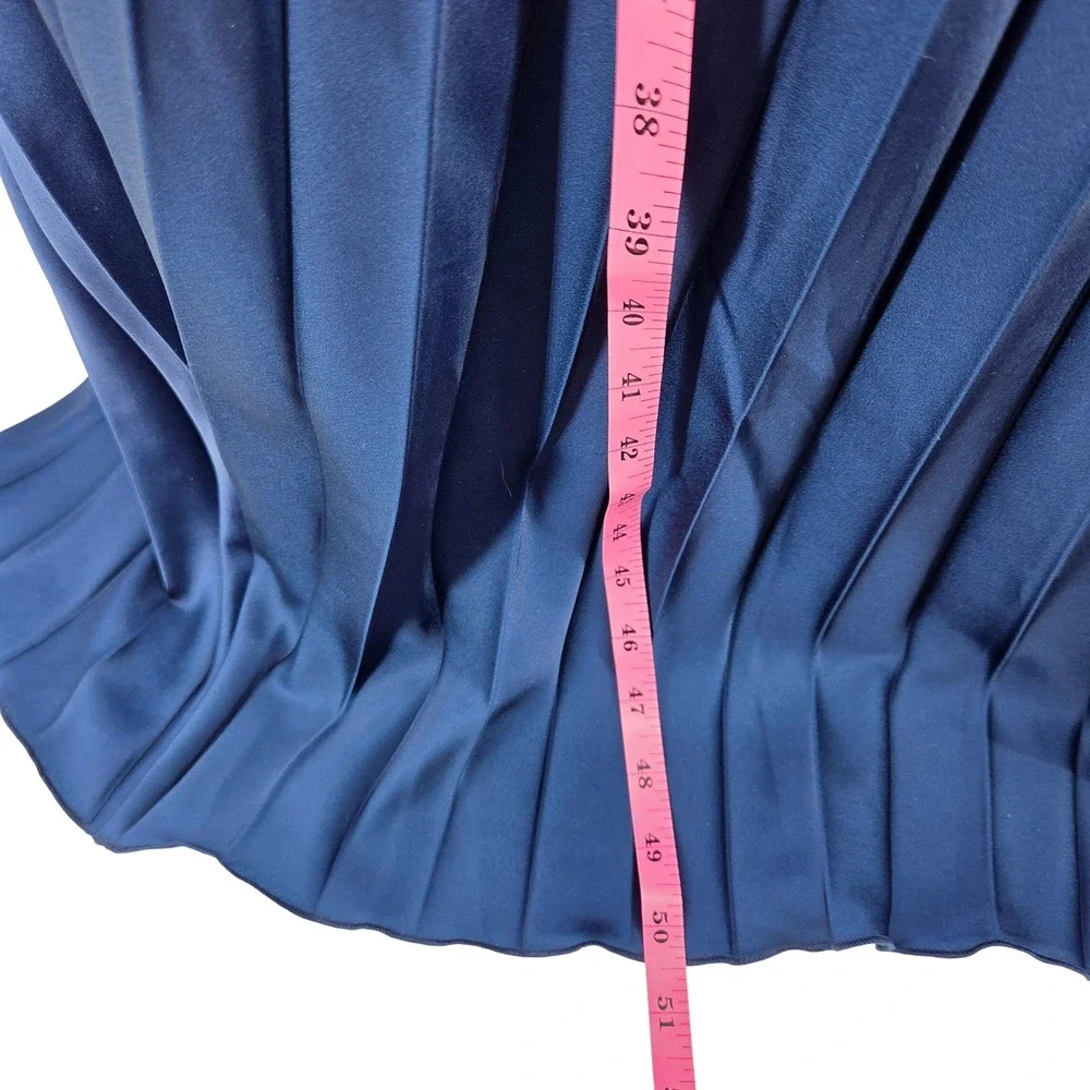 Abercrombie & Fitch measurements bust