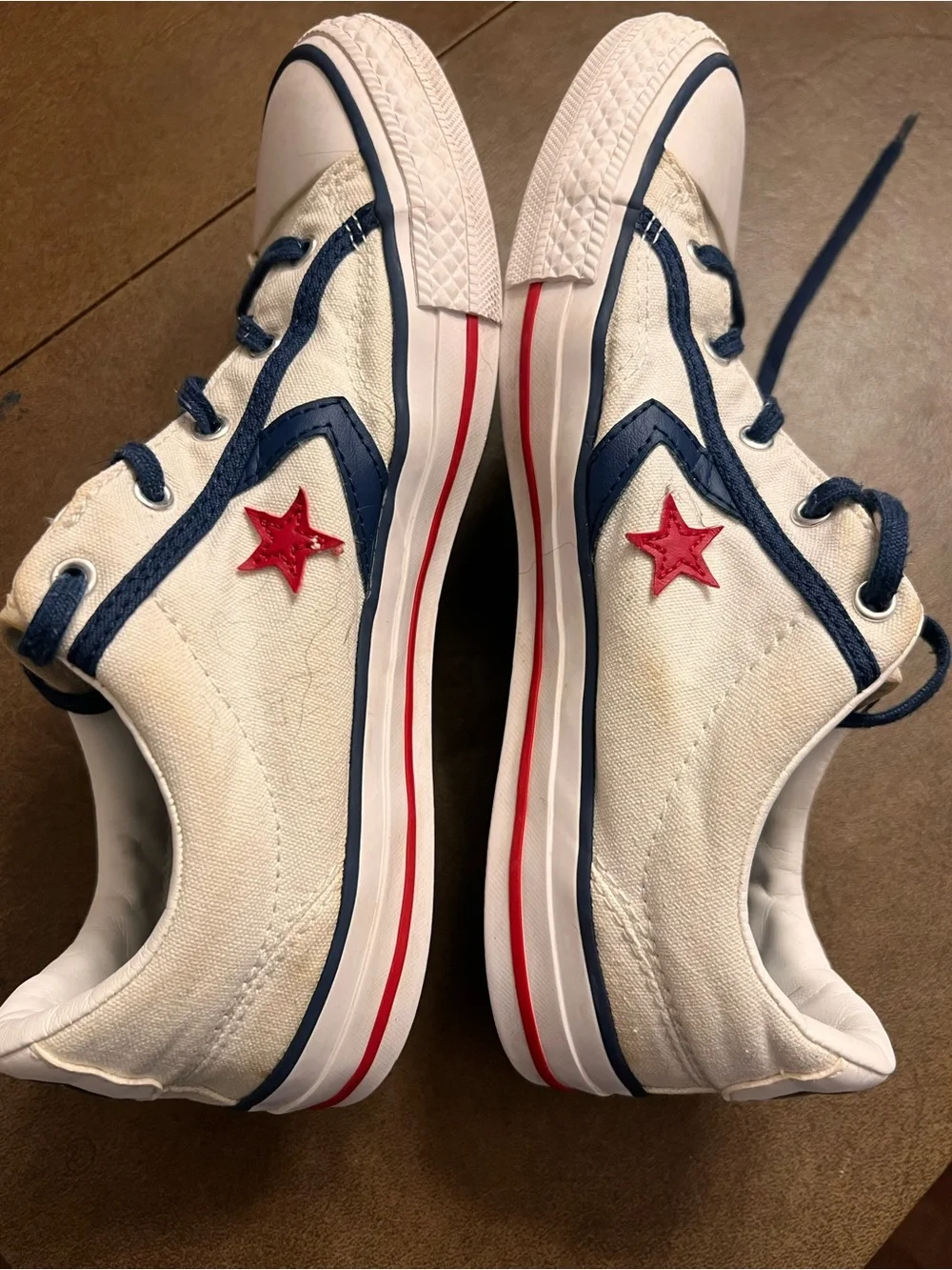 Converse white canvas