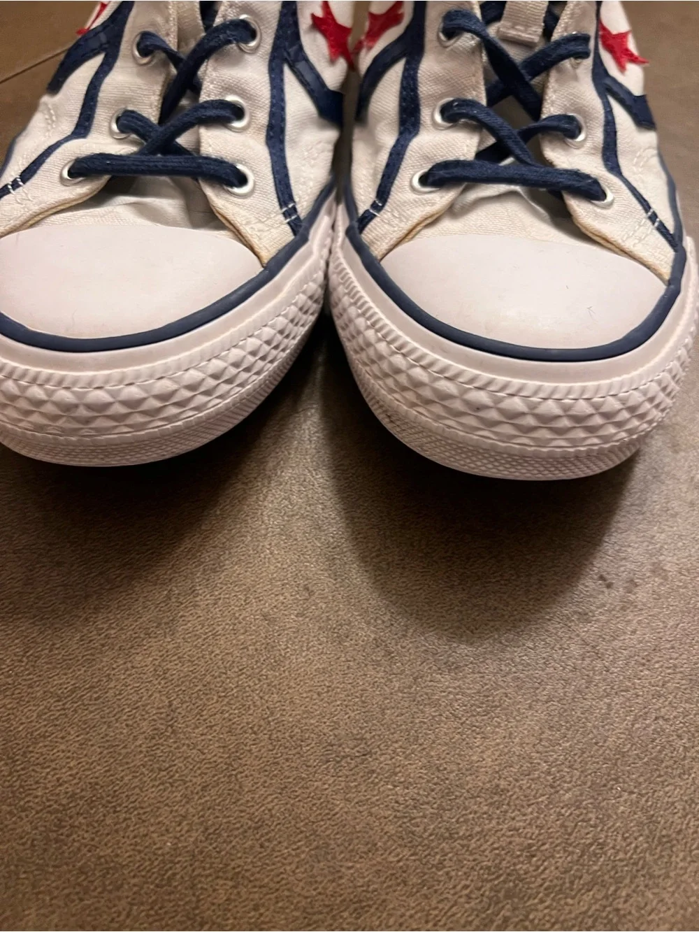Converse white canvas