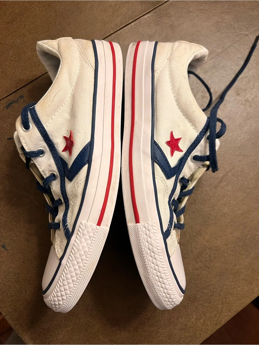 Converse white canvas