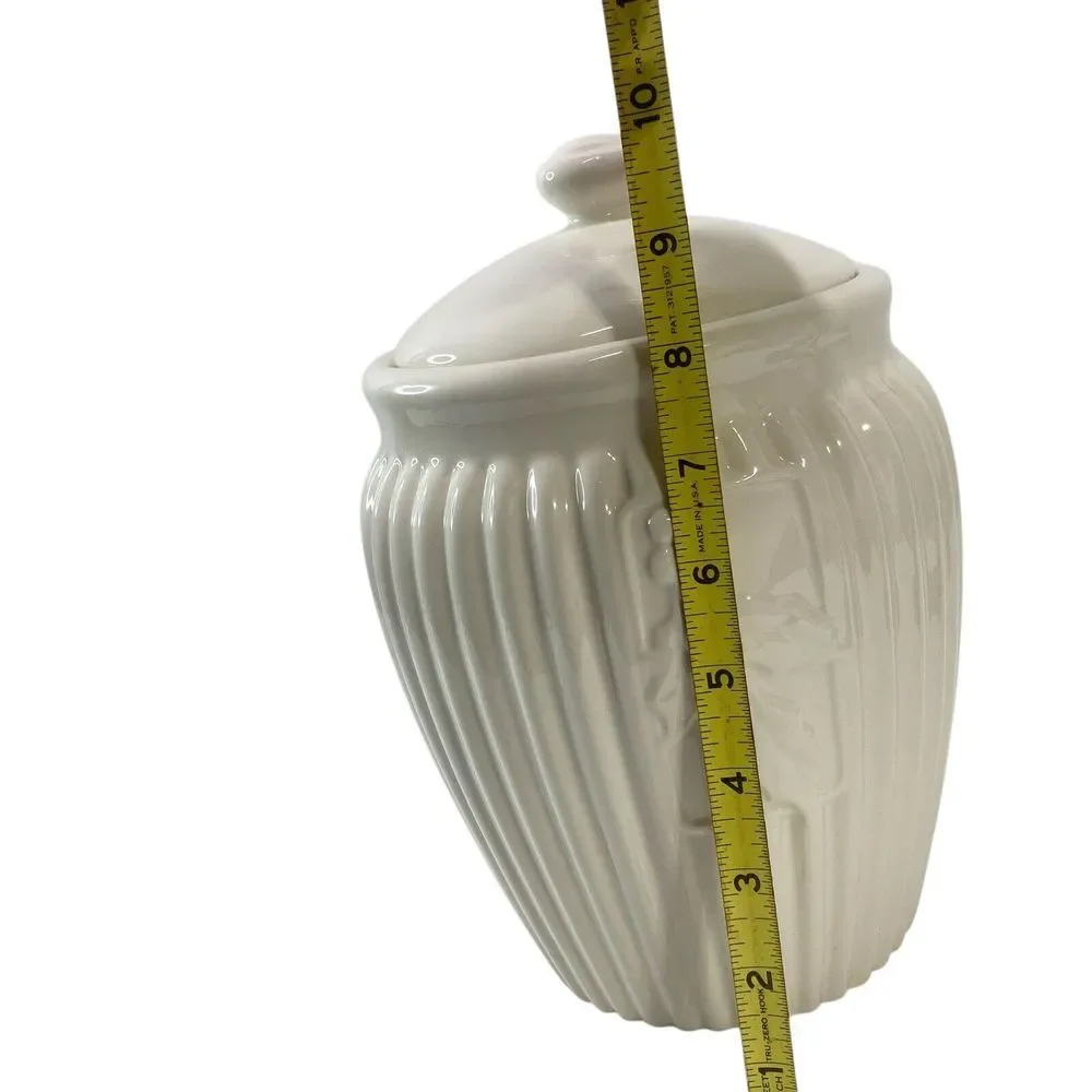 Inspirado Seattle Stonelite Ribbed White Canister‎ Cookie Jar 10.5