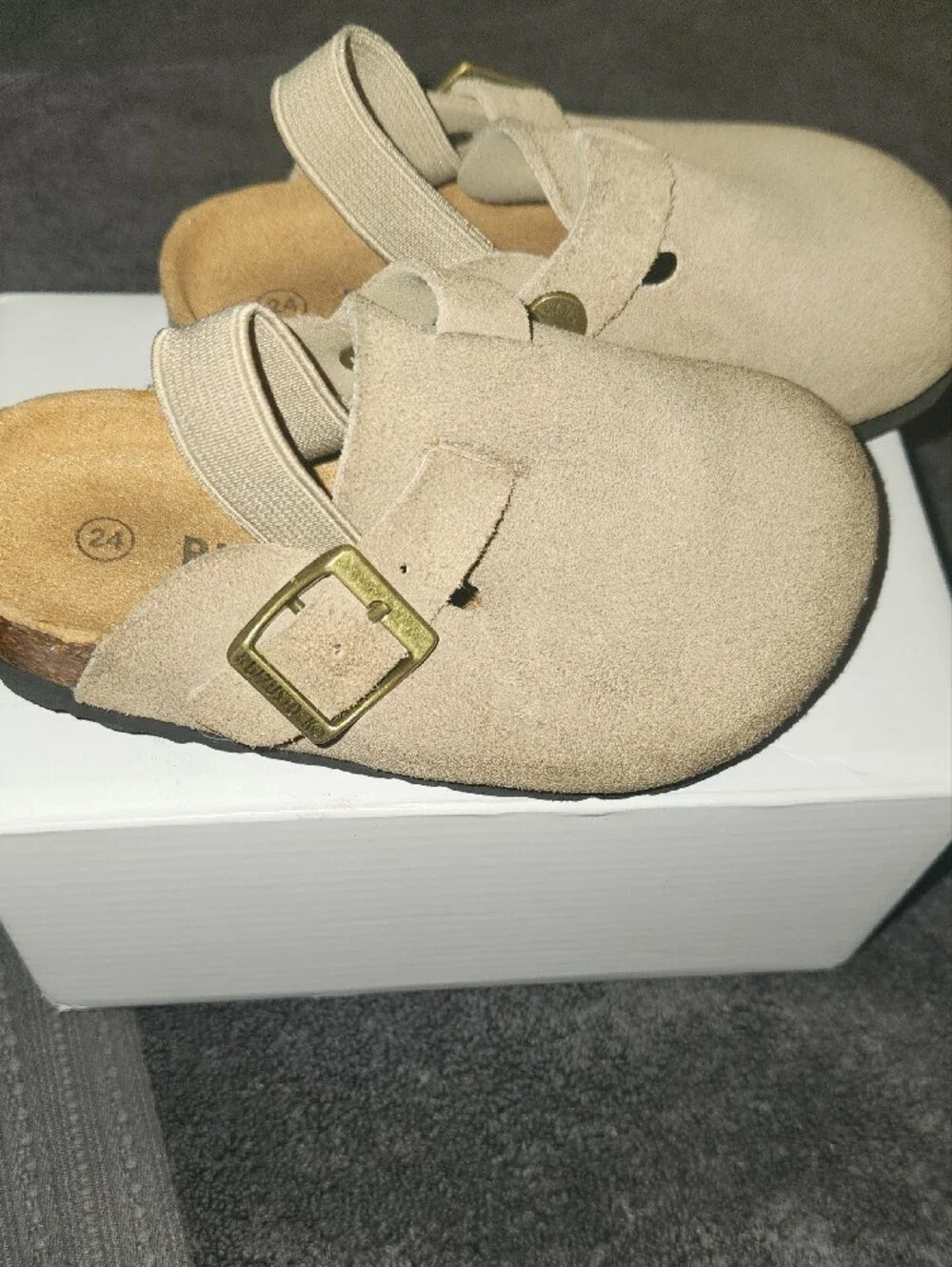 N/A soft beige