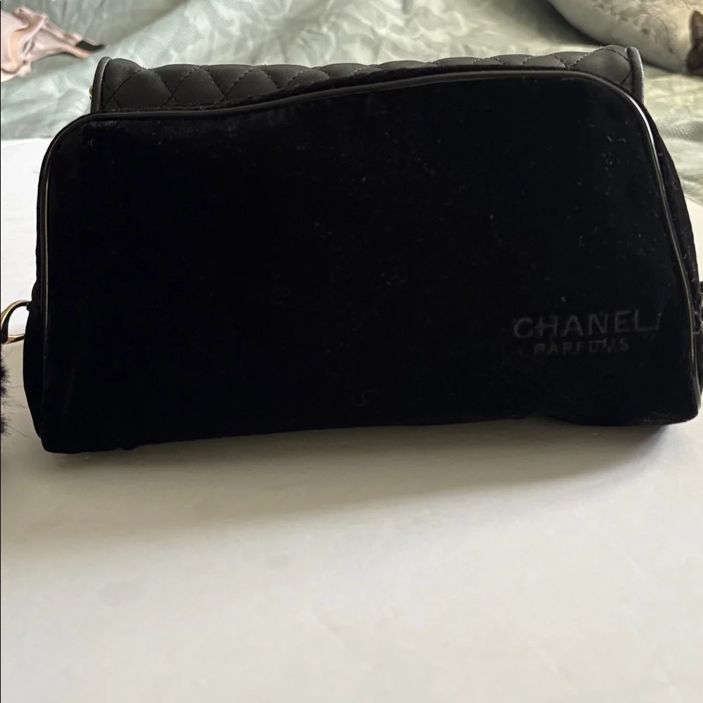 CHANEL (PARFUM) BLACK VELVET BAG…CLUTCH/MAKEUP BAG/ANYTHING BAG😊❤️😊