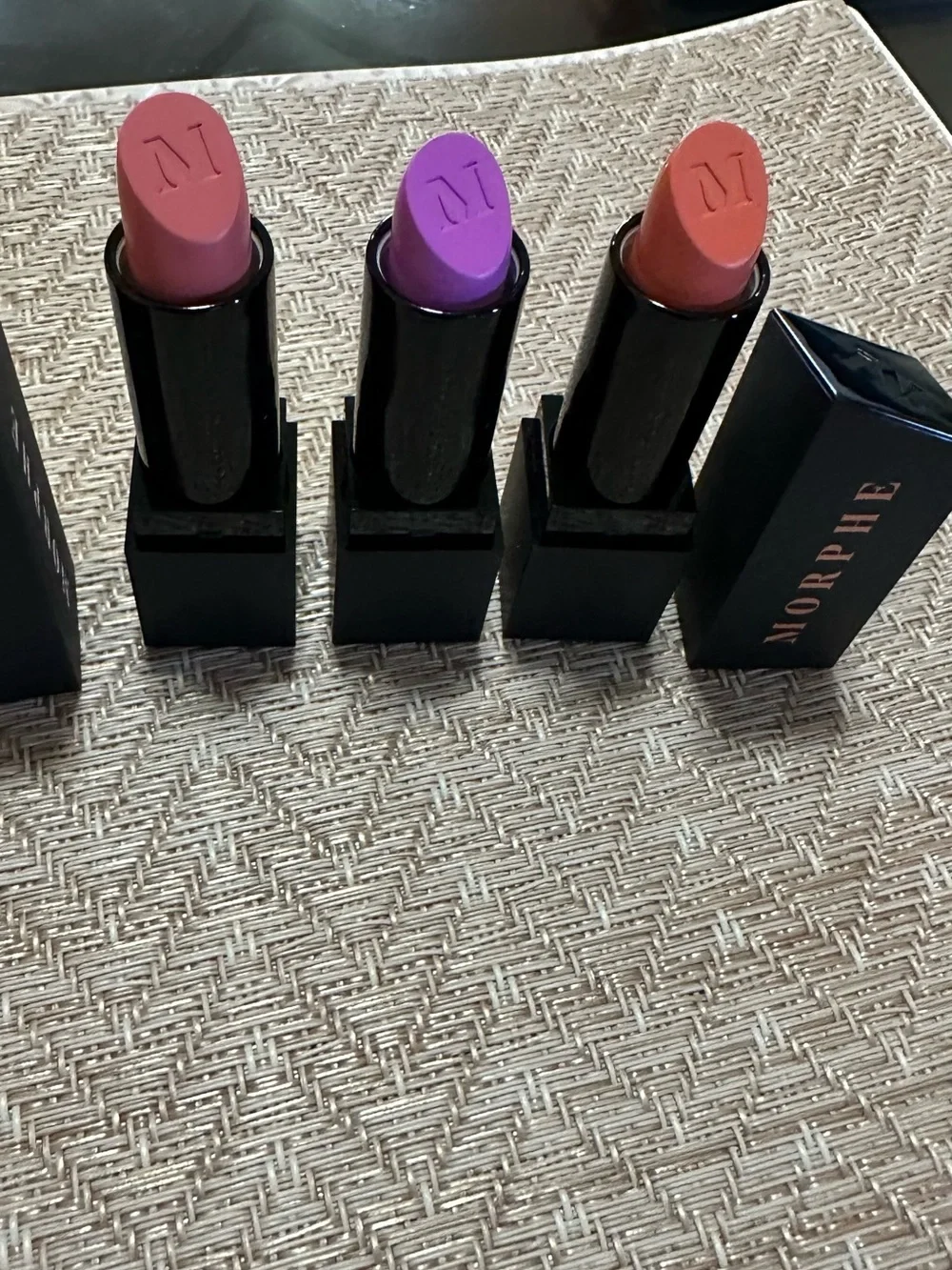 Abella include lip