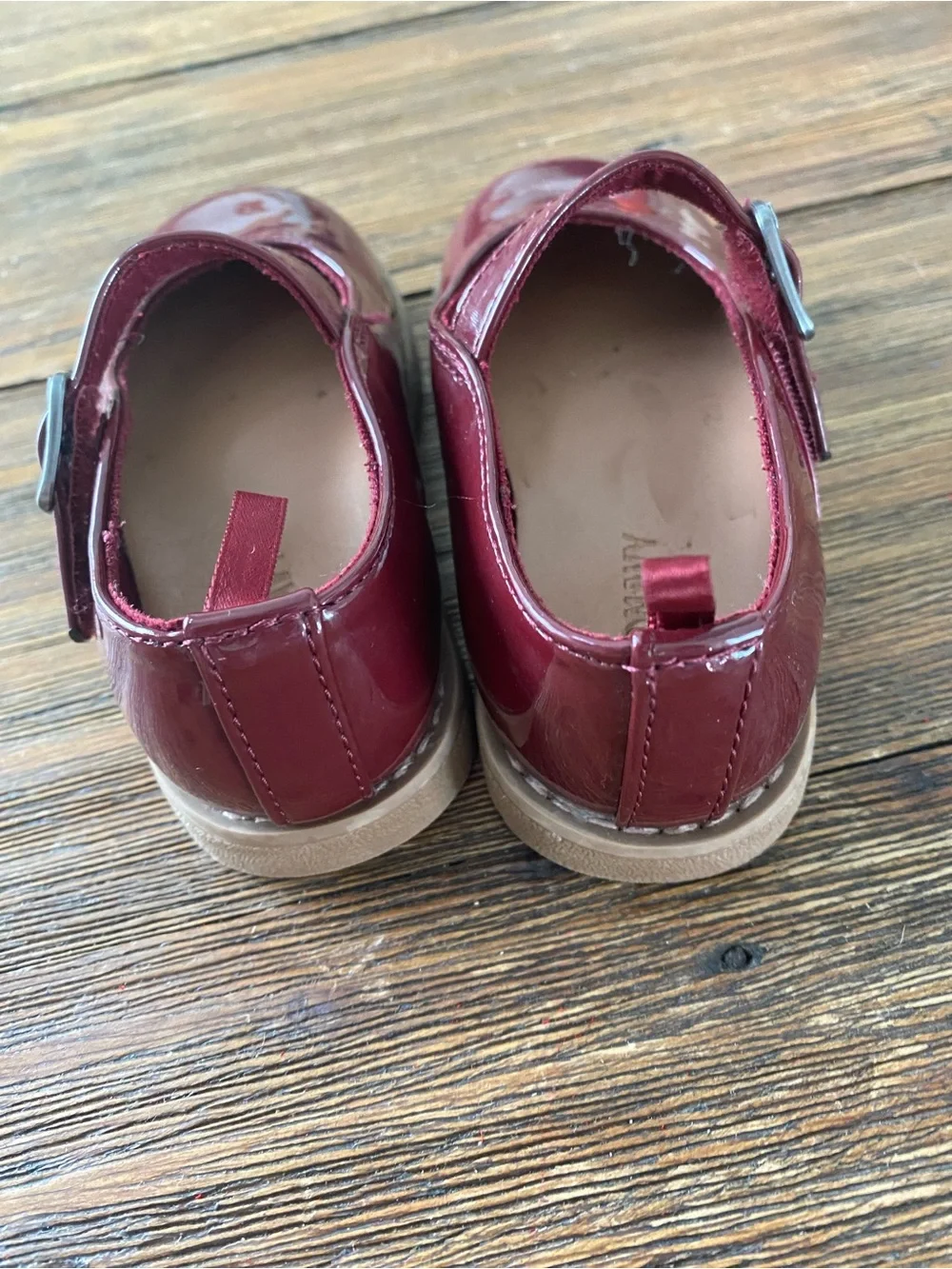 Old Navy soles patent