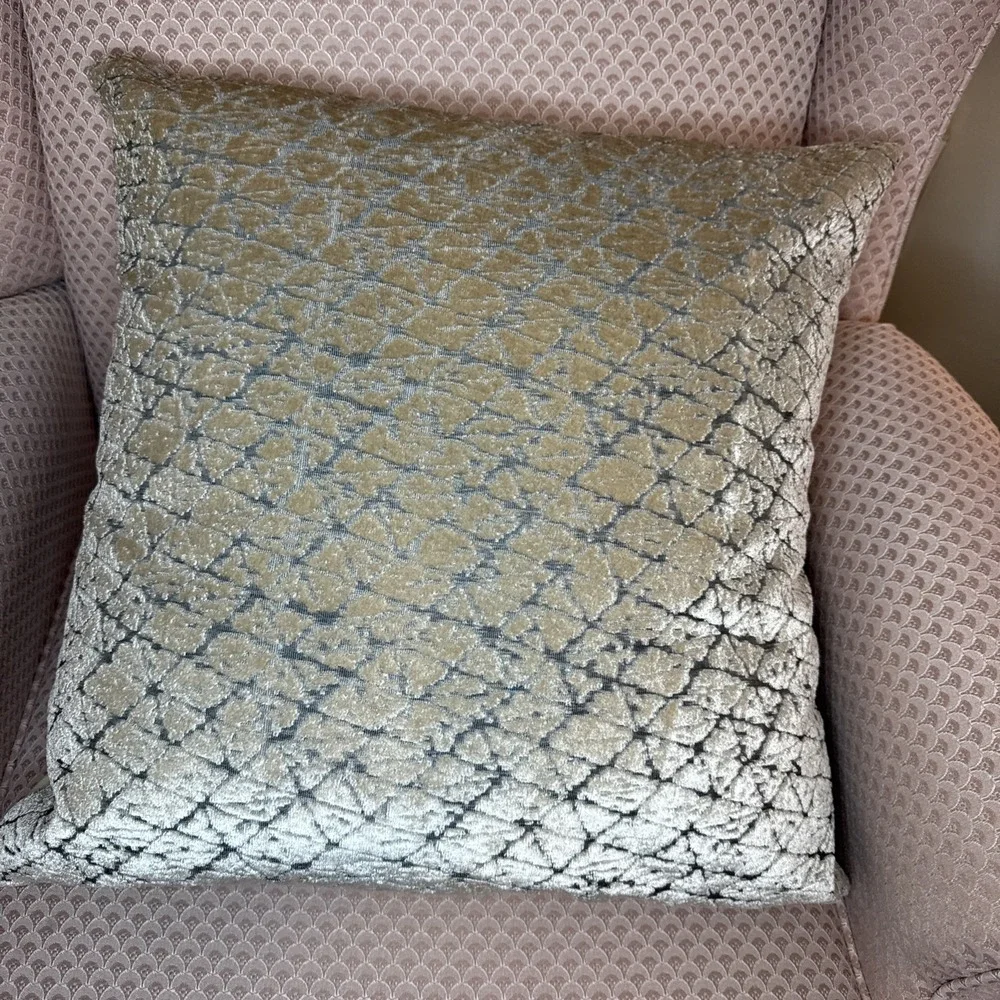 Tahari Home elie tahari