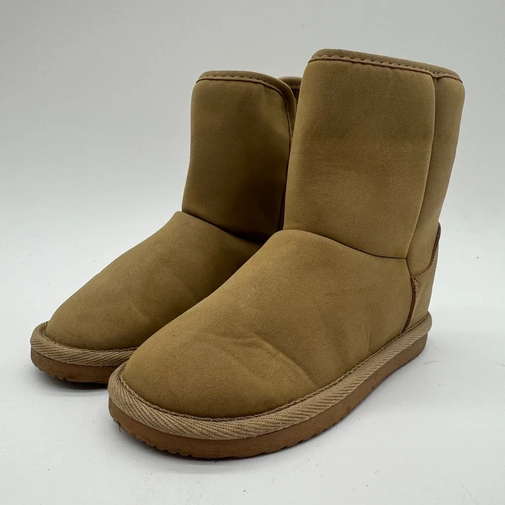 Carter's Girls Tan Faux Fur Lined Winter Boots Size 12 Toddler