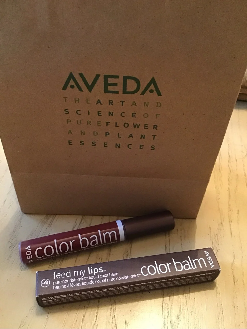 AVEDA feed my lips pure nourish mint liquid color balm 03 June-berry