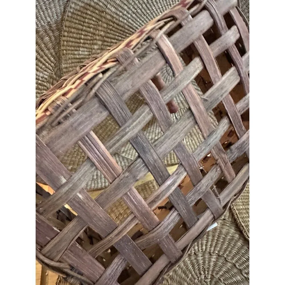 Vintage Woven Basket with Apple Design & Wooden Handle